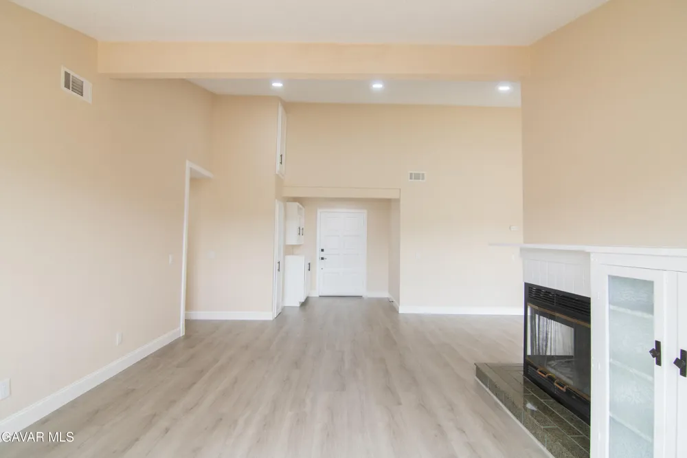 40906 E 159th Street Lake Los Angeles, CA 93535