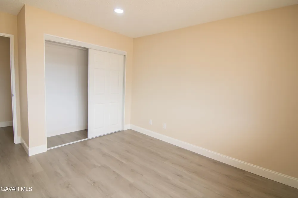 40906 E 159th Street Lake Los Angeles, CA 93535
