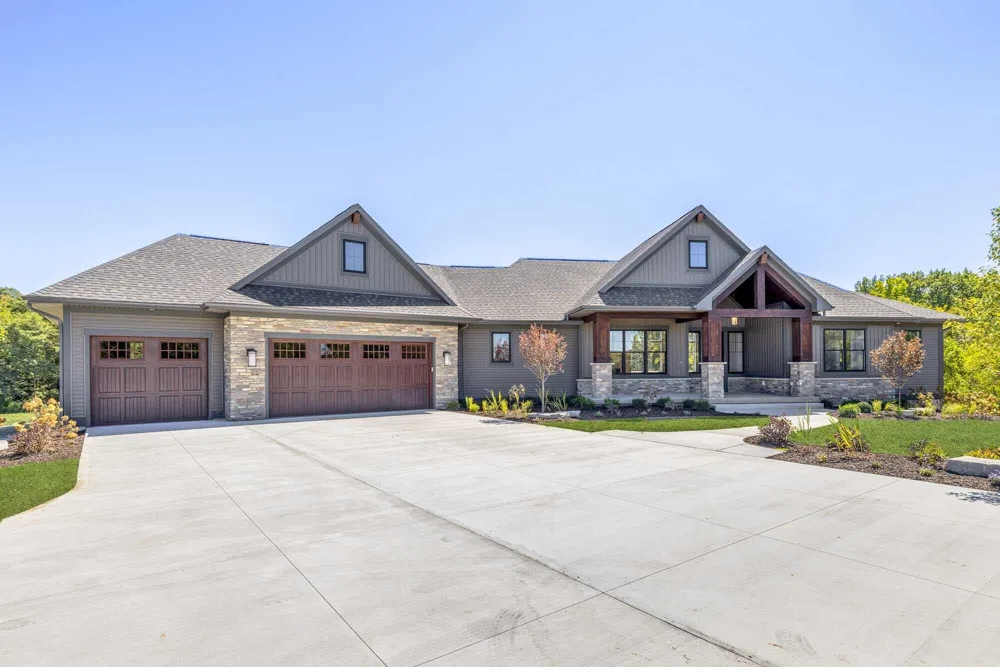 8289 52nd Street SE Alto, MI 49302