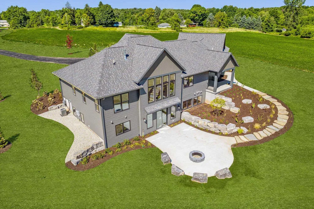 8289 52nd Street SE Alto, MI 49302