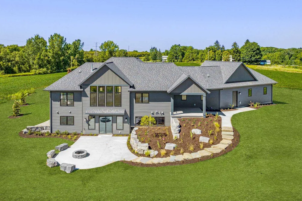 8289 52nd Street SE Alto, MI 49302