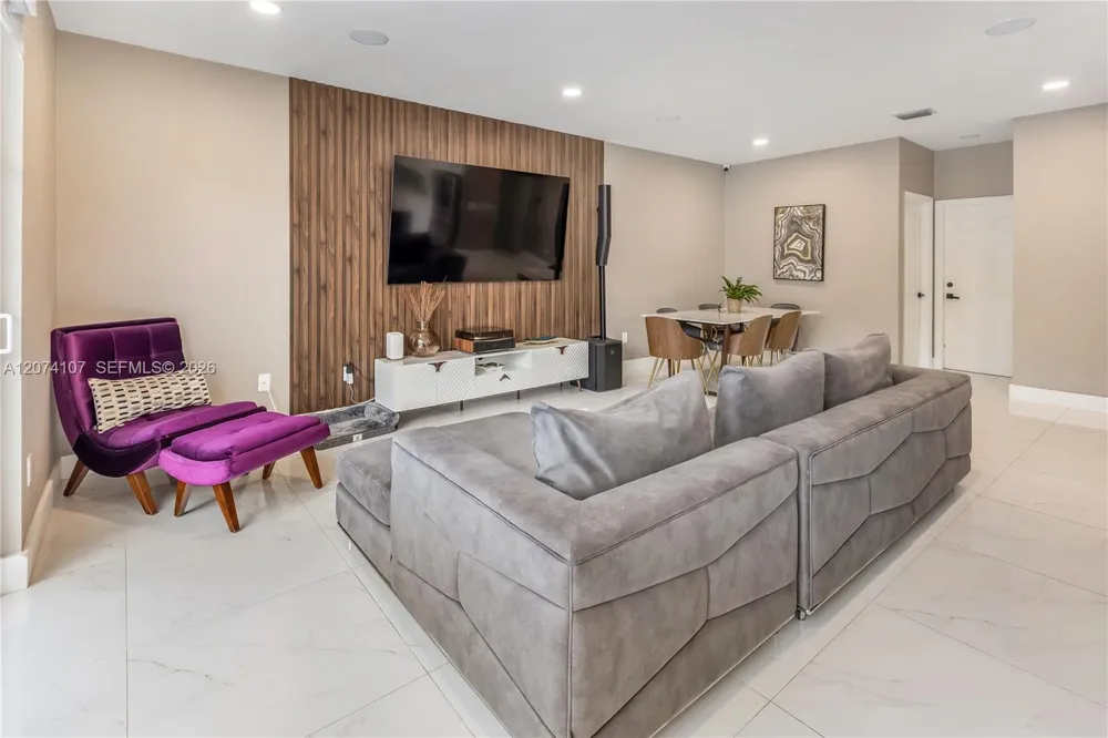 15724 NW 11th St Pembroke Pines, FL 33028
