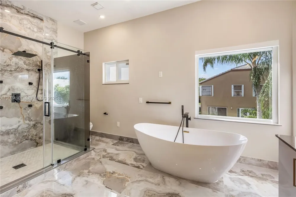 15724 NW 11th St Pembroke Pines, FL 33028