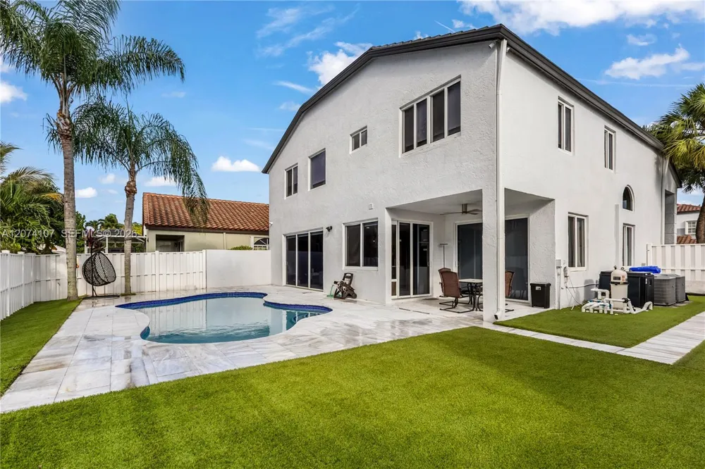 15724 NW 11th St Pembroke Pines, FL 33028