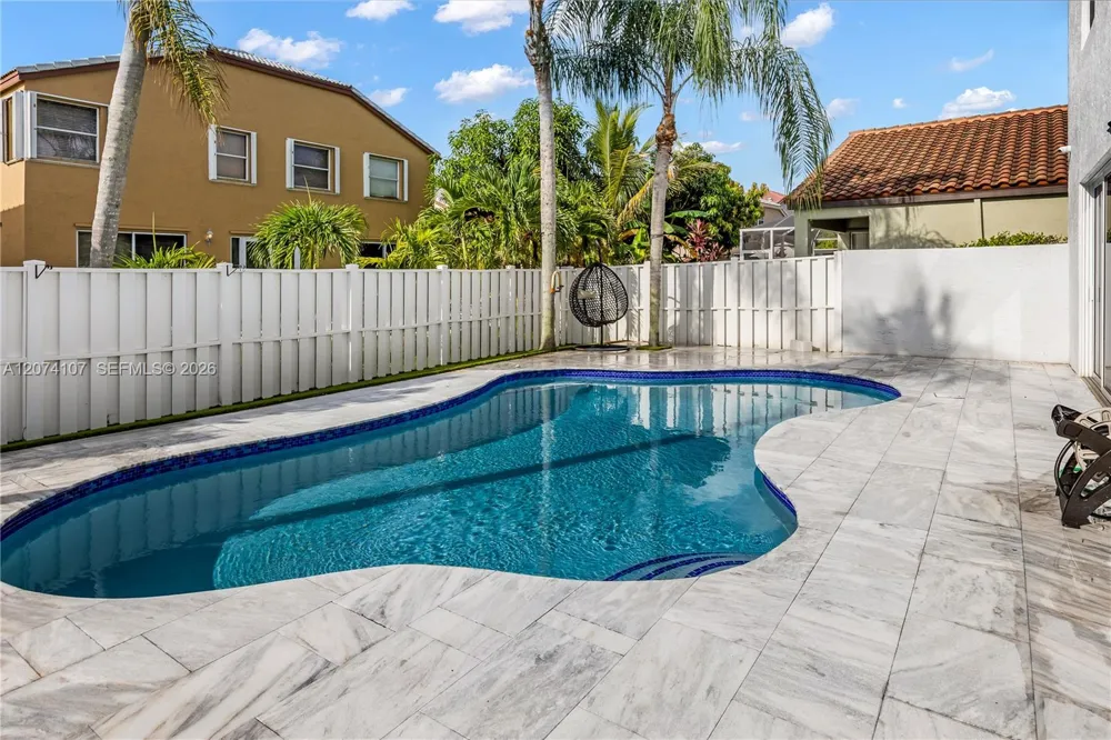 15724 NW 11th St Pembroke Pines, FL 33028