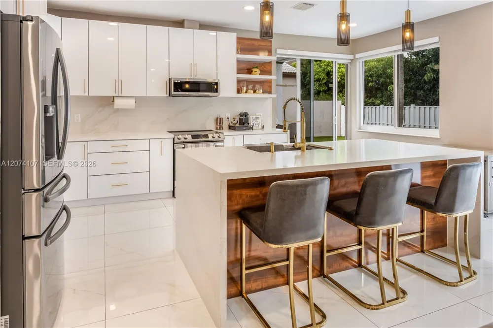 15724 NW 11th St Pembroke Pines, FL 33028