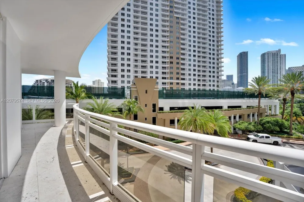 901 Brickell Key Blvd #609 Miami, FL 33131