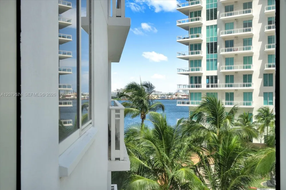 901 Brickell Key Blvd #609 Miami, FL 33131