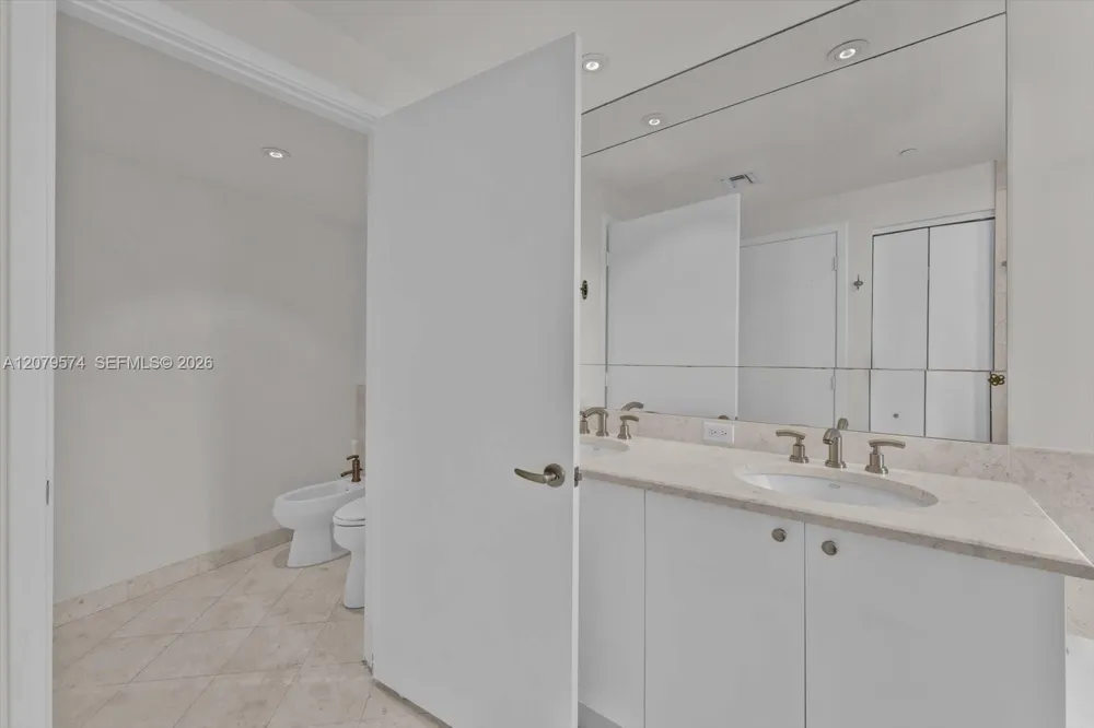 901 Brickell Key Blvd #609 Miami, FL 33131