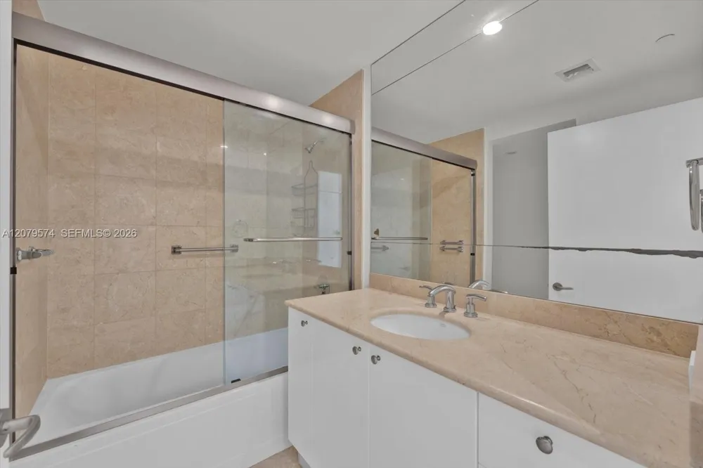 901 Brickell Key Blvd #609 Miami, FL 33131