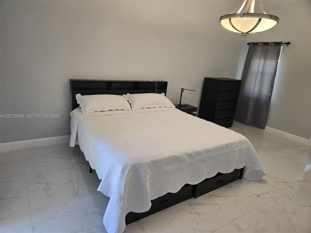 10901 NW 6th Ct #1 Plantation, FL 33324