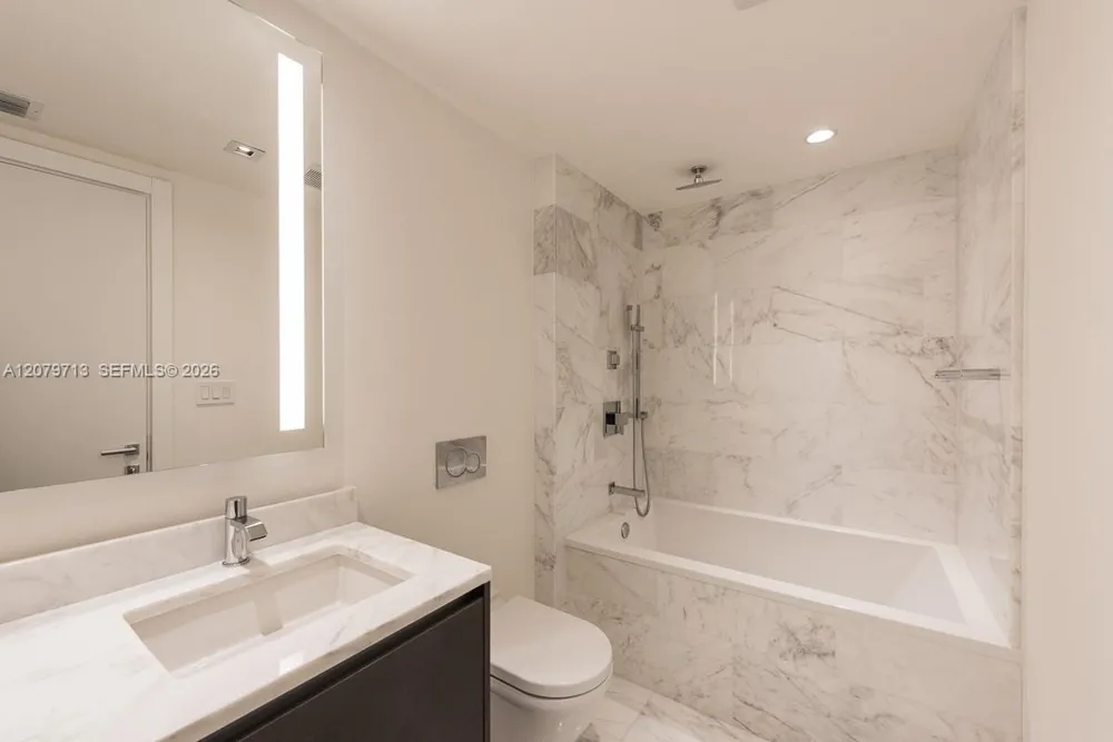 1451 Brickell Ave #2206 Miami, FL 33131