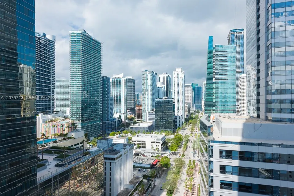 1451 Brickell Ave #2206 Miami, FL 33131