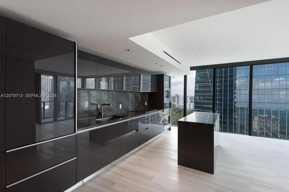 1451 Brickell Ave #2206 Miami, FL 33131
