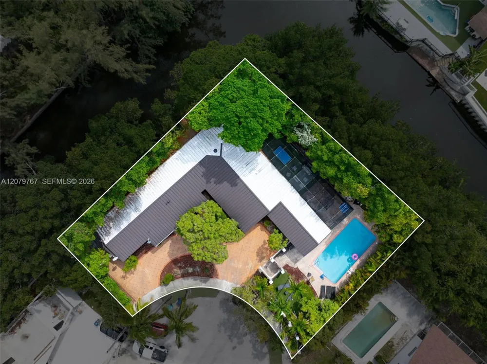 19860 NE 24th Ct Miami, FL 33180