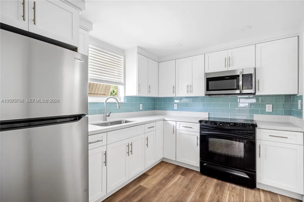 27 NW 21st St Homestead, FL 33030