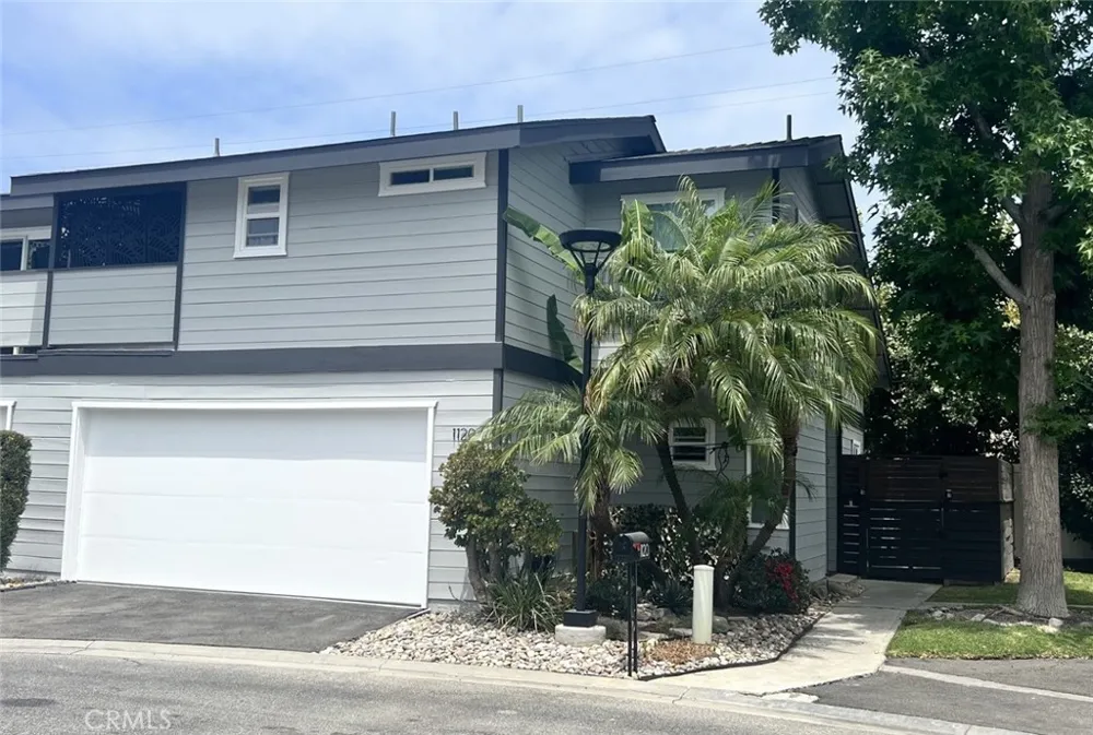 1120 Sandi Costa Mesa, CA 92627