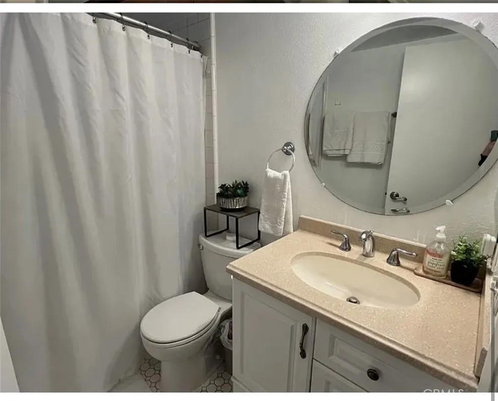1120 Sandi Costa Mesa, CA 92627