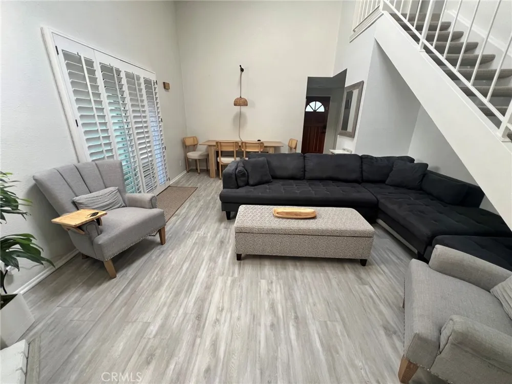 1120 Sandi Costa Mesa, CA 92627