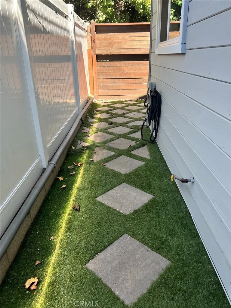 1120 Sandi Costa Mesa, CA 92627