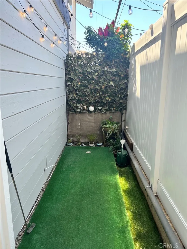 1120 Sandi Costa Mesa, CA 92627
