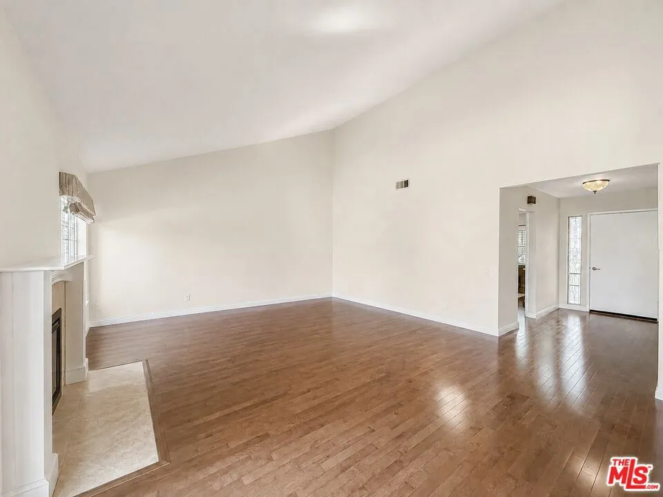 20151 Village 20 Camarillo, CA 93012