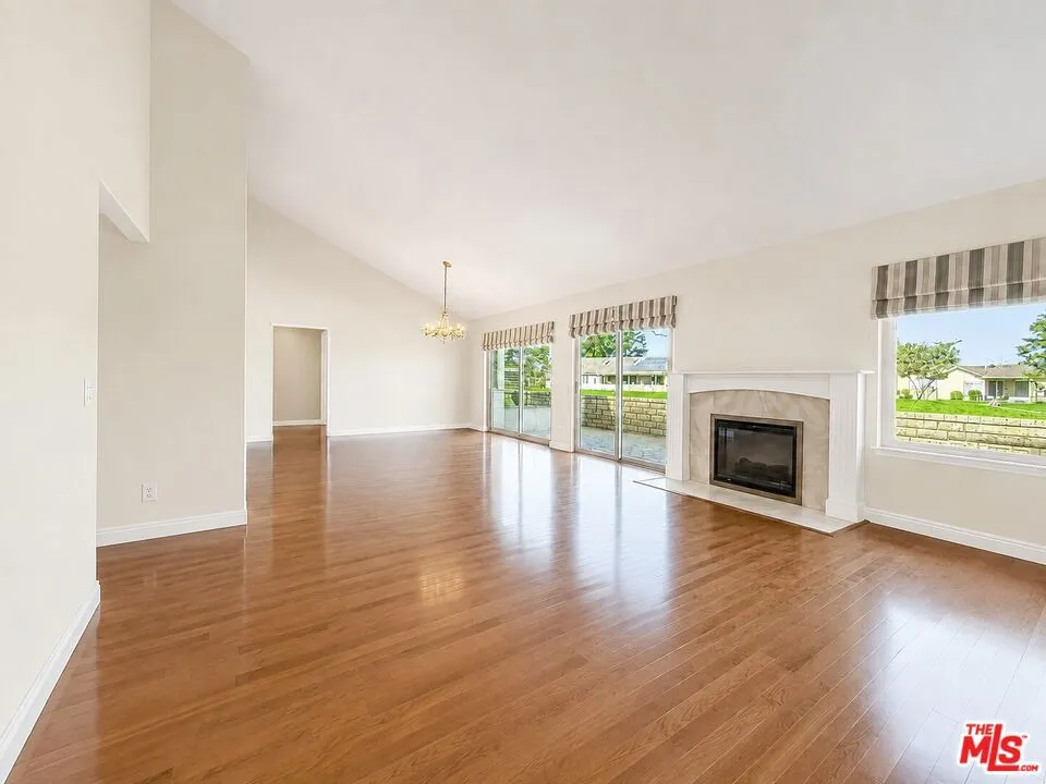 20151 Village 20 Camarillo, CA 93012