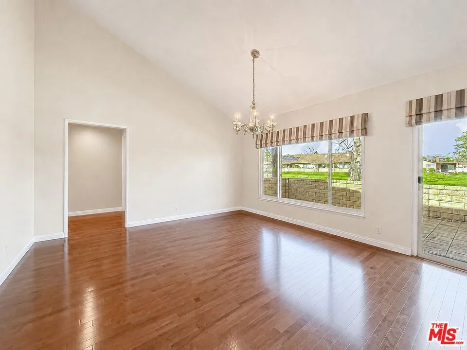 20151 Village 20 Camarillo, CA 93012