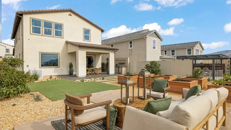605 Eureka Drive Santa Paula, CA 93060