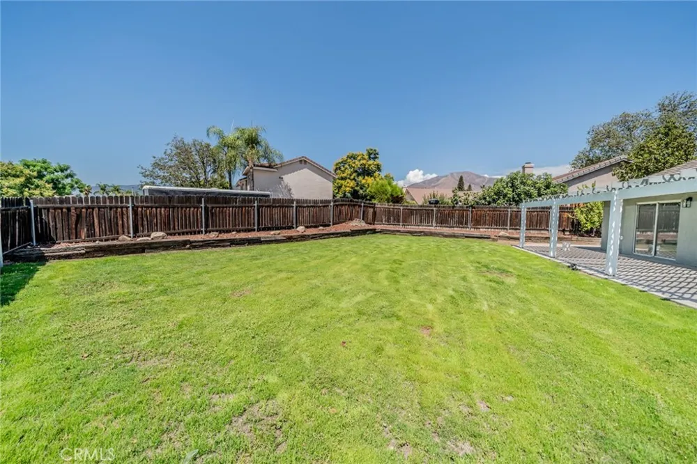 7650 Stoney Creek Court Highland, CA 92346