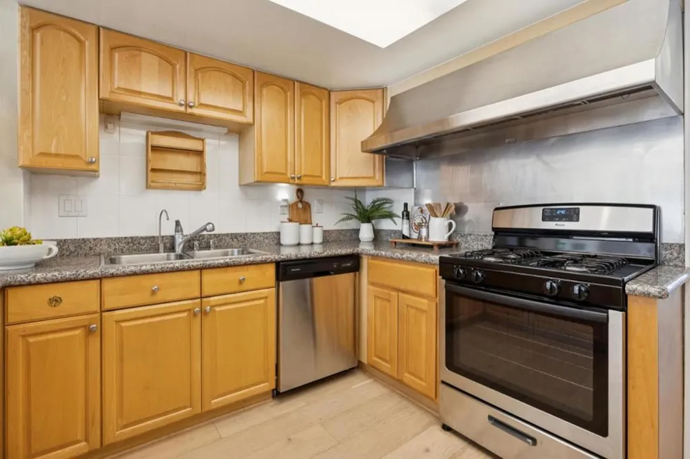 541 Trinidad Lane Foster City, CA 94404
