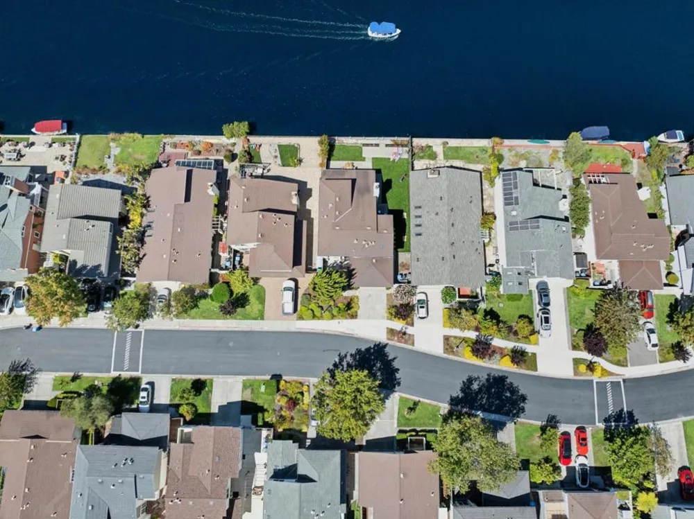 541 Trinidad Lane Foster City, CA 94404