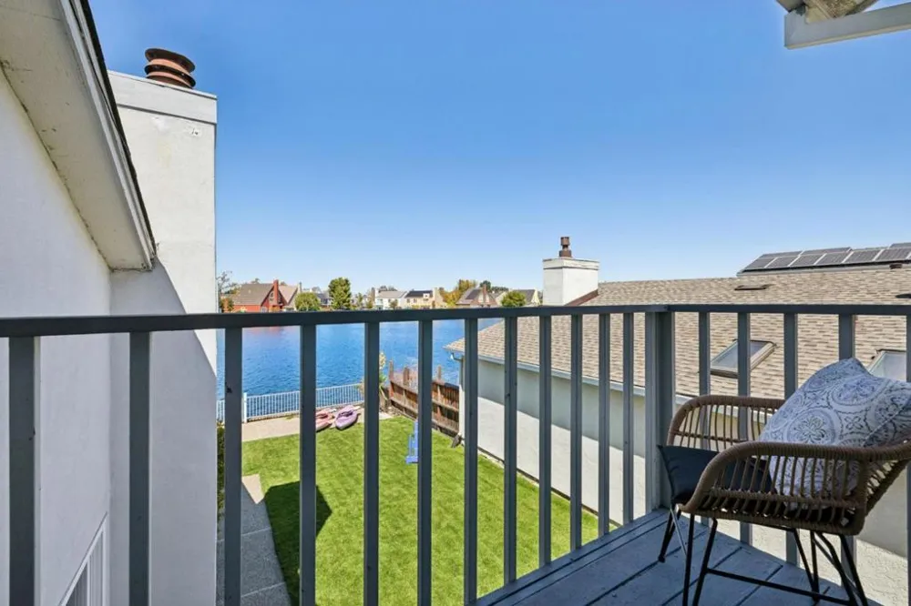 541 Trinidad Lane Foster City, CA 94404