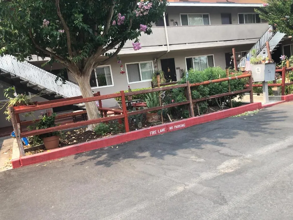 3569 Agate Dr #9 Santa Clara, CA 95051