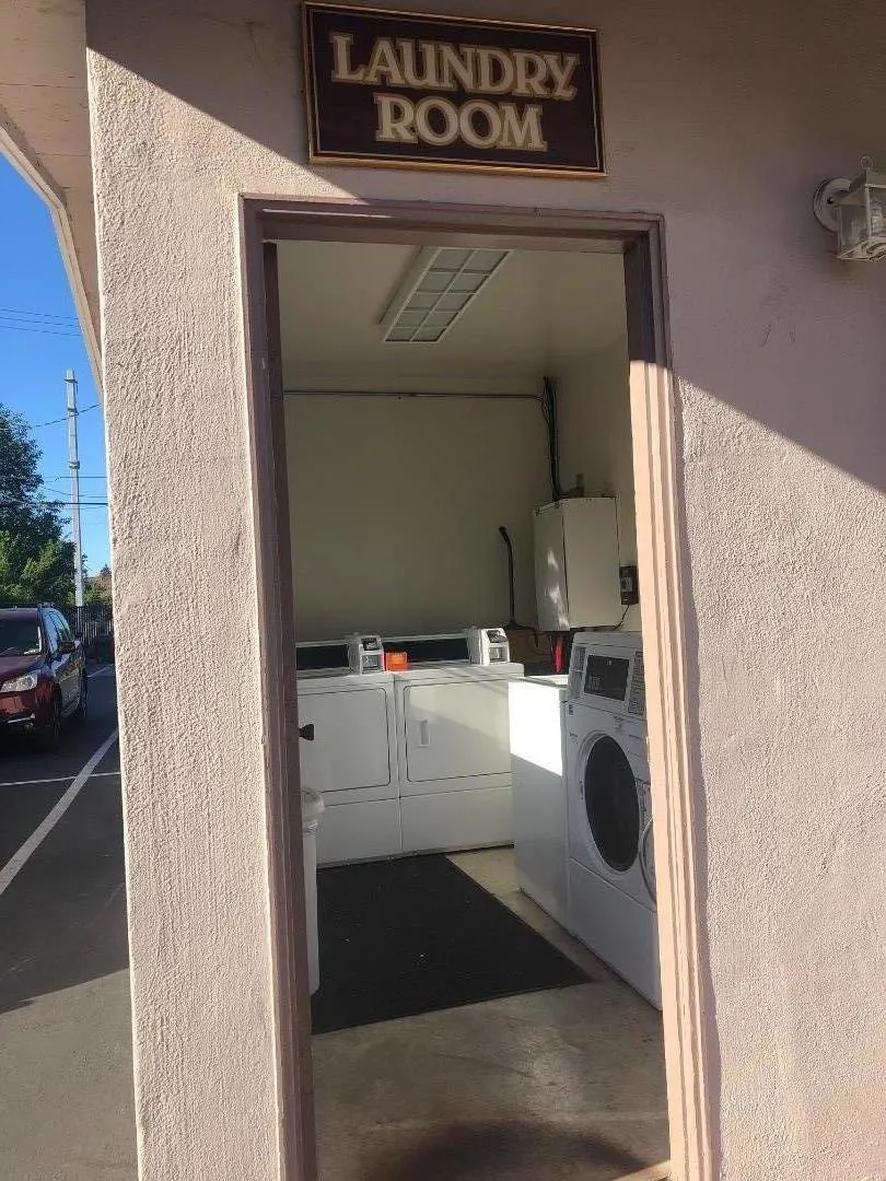 3569 Agate Dr #9 Santa Clara, CA 95051