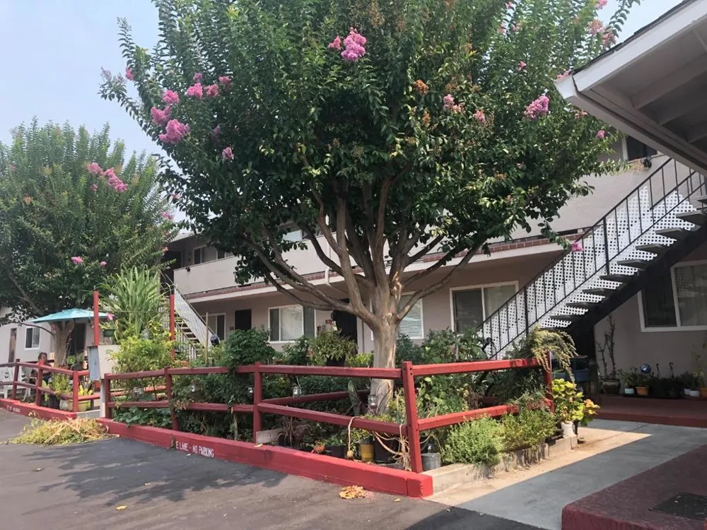 3569 Agate Dr #9 Santa Clara, CA 95051