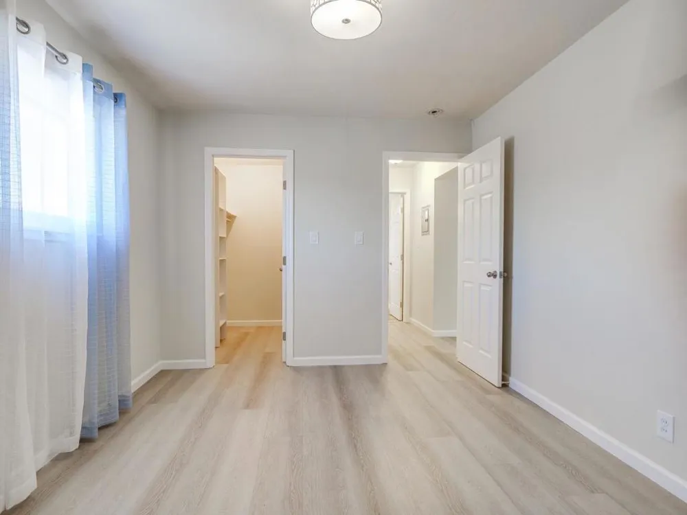 3569 Agate Dr #9 Santa Clara, CA 95051