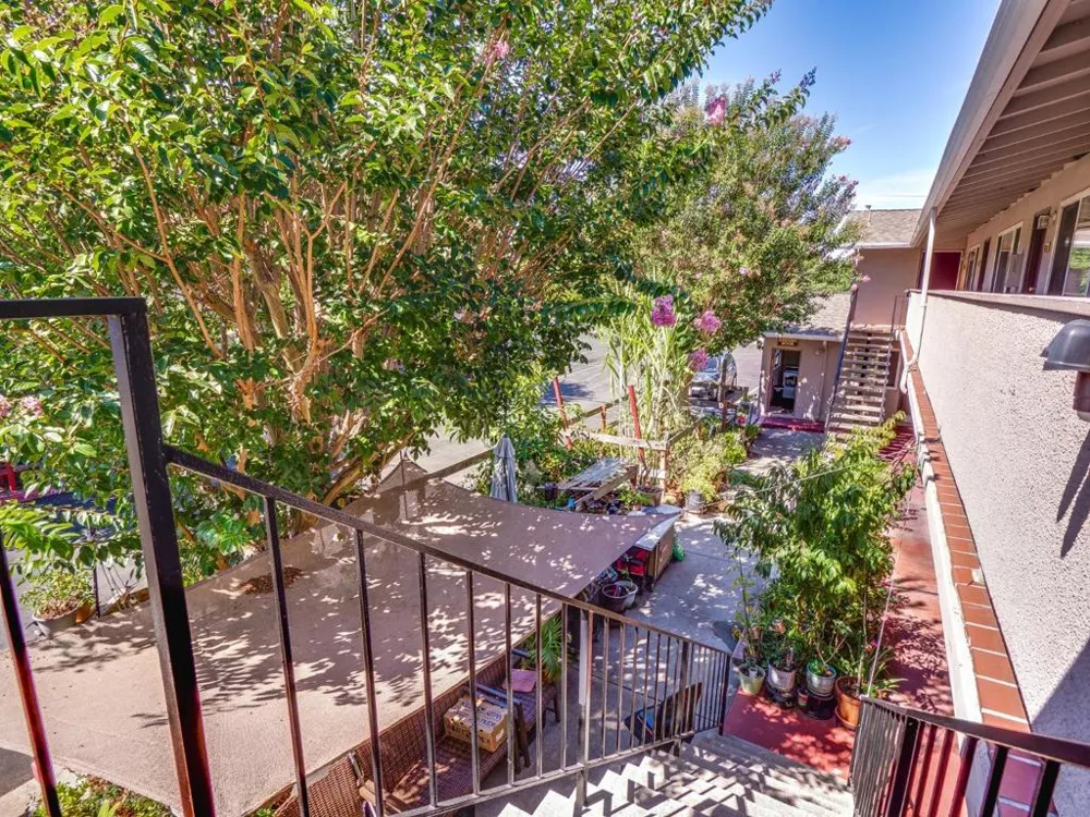 3569 Agate Dr #9 Santa Clara, CA 95051