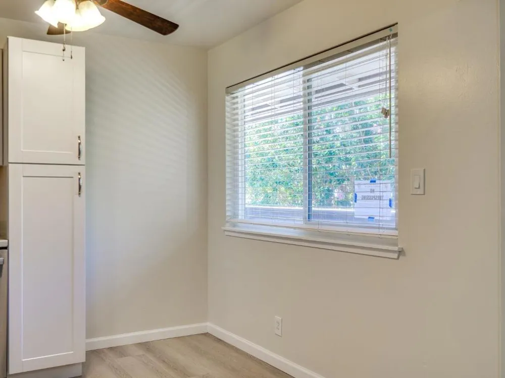 3569 Agate Dr #9 Santa Clara, CA 95051