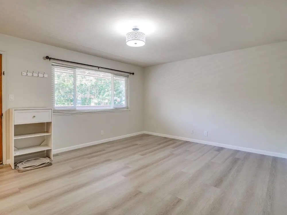 3569 Agate Dr #9 Santa Clara, CA 95051