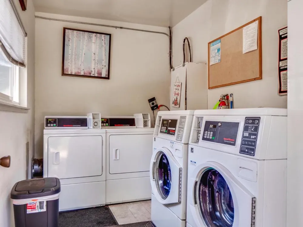 3569 Agate Dr #9 Santa Clara, CA 95051