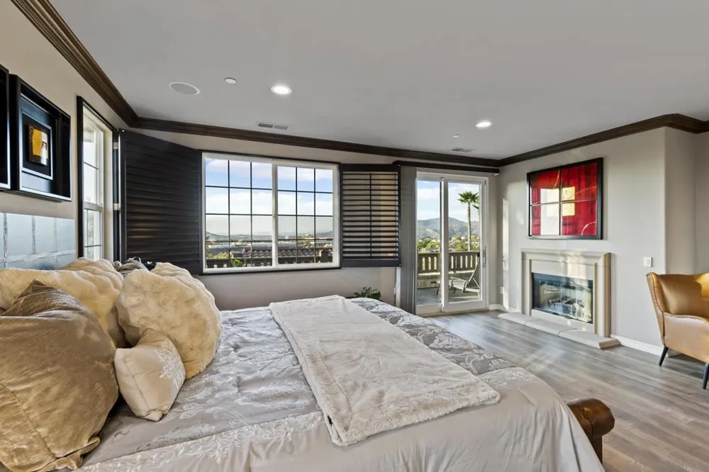 15238 Maple Grove Lane San Diego, CA 92131