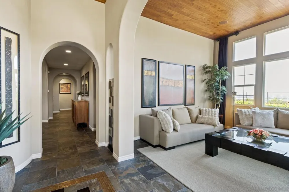 15238 Maple Grove Lane San Diego, CA 92131