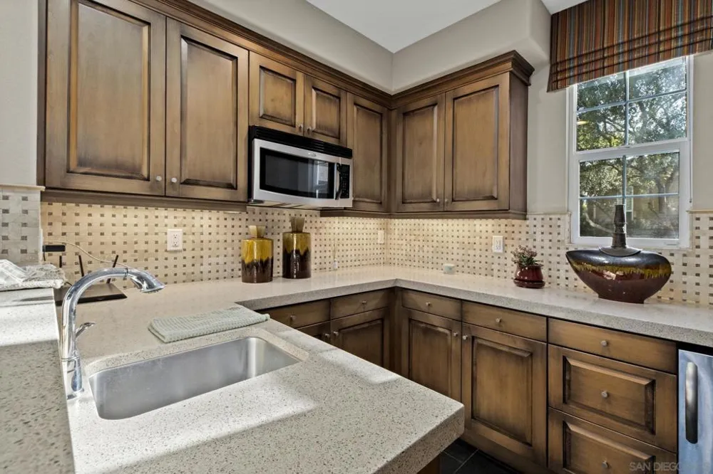 15238 Maple Grove Lane San Diego, CA 92131