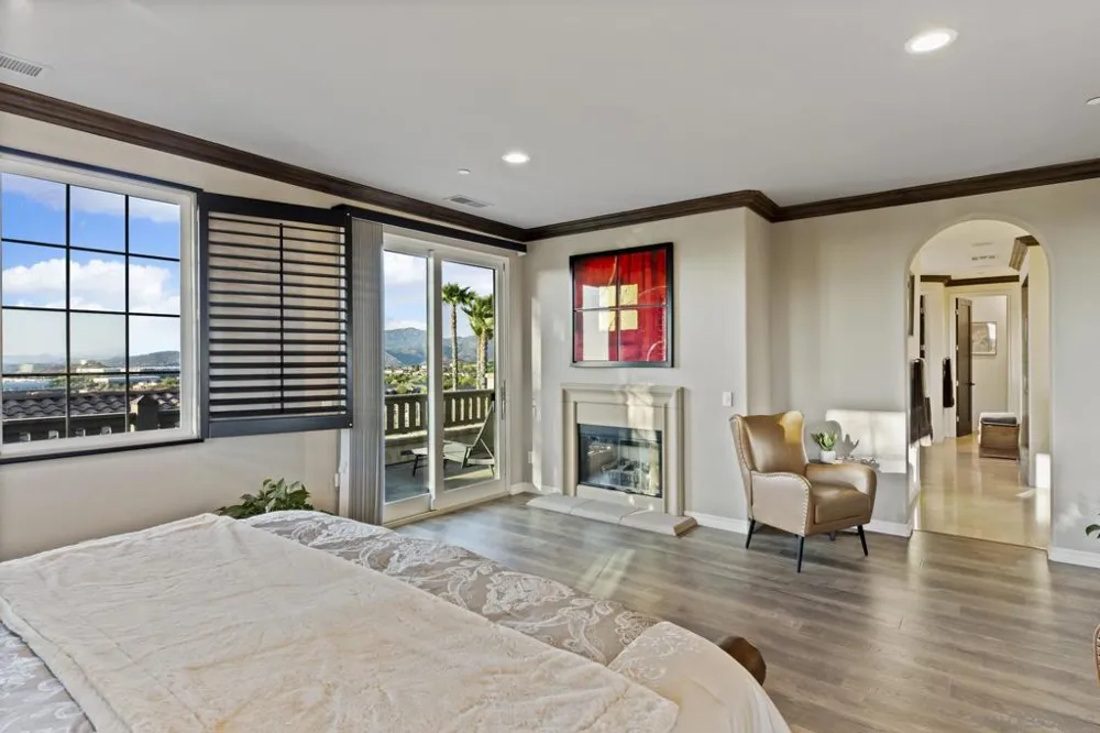 15238 Maple Grove Lane San Diego, CA 92131
