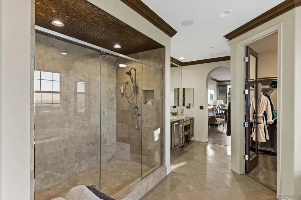 15238 Maple Grove Lane San Diego, CA 92131