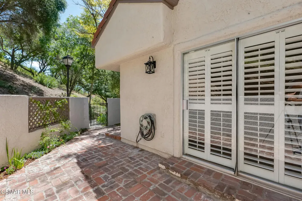 408 Via Colinas Westlake Village, CA 91362
