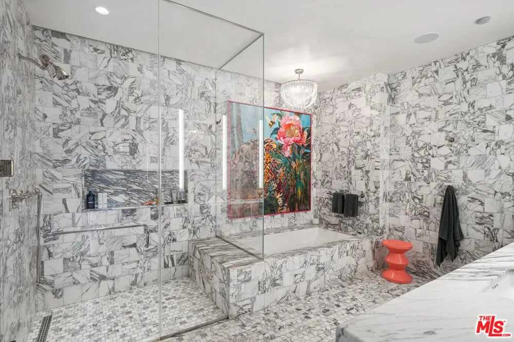 8420 W Sunset Boulevard #504 West Hollywood, CA 90069
