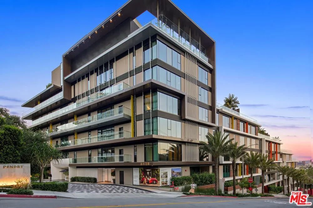 8420 W Sunset Boulevard #504 West Hollywood, CA 90069