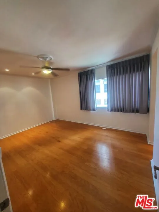 1115 S Elm Drive #405 Los Angeles, CA 90035